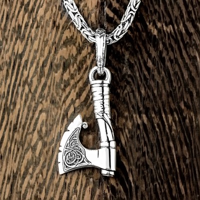 Секира Перуна из серебра Секира Перуна из серебра